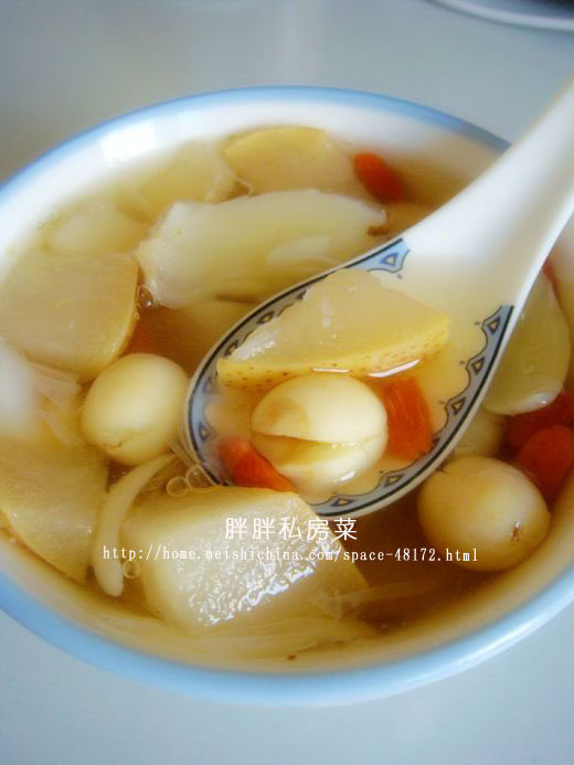 Cough Relief and Lung Nourishment - Rock Sugar Pear Soup