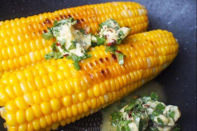 Steps for Making Spicy Butter Grilled Corn