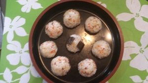 Steps for Making Nutritious Rice Balls