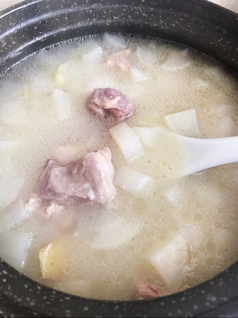 Steps for Making Salted Pork Trotters