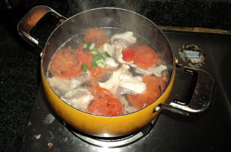 Steps for Making Quick Tomato Fish Soup