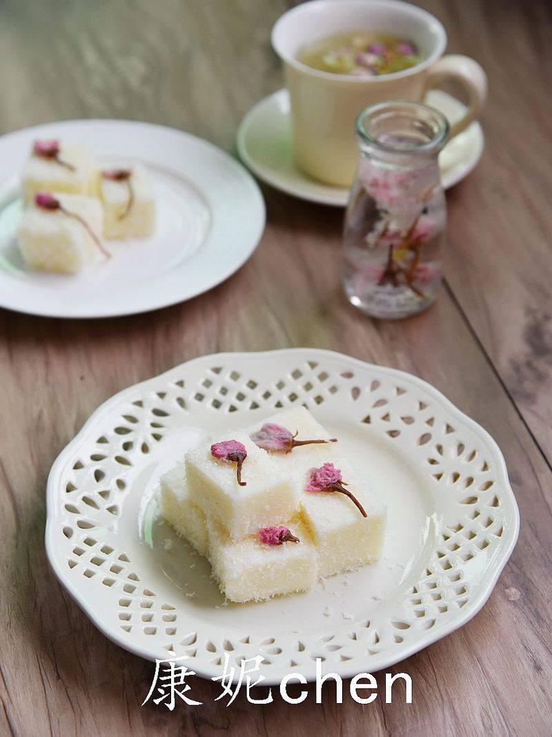 Sakura Coconut Milk Cake