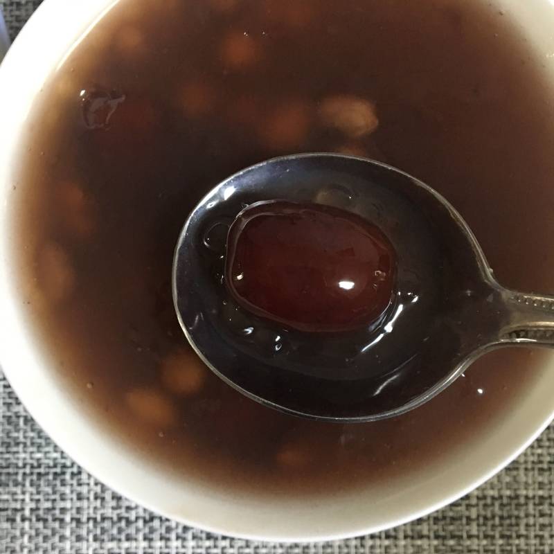 Sago Peanut and Red Date Soup