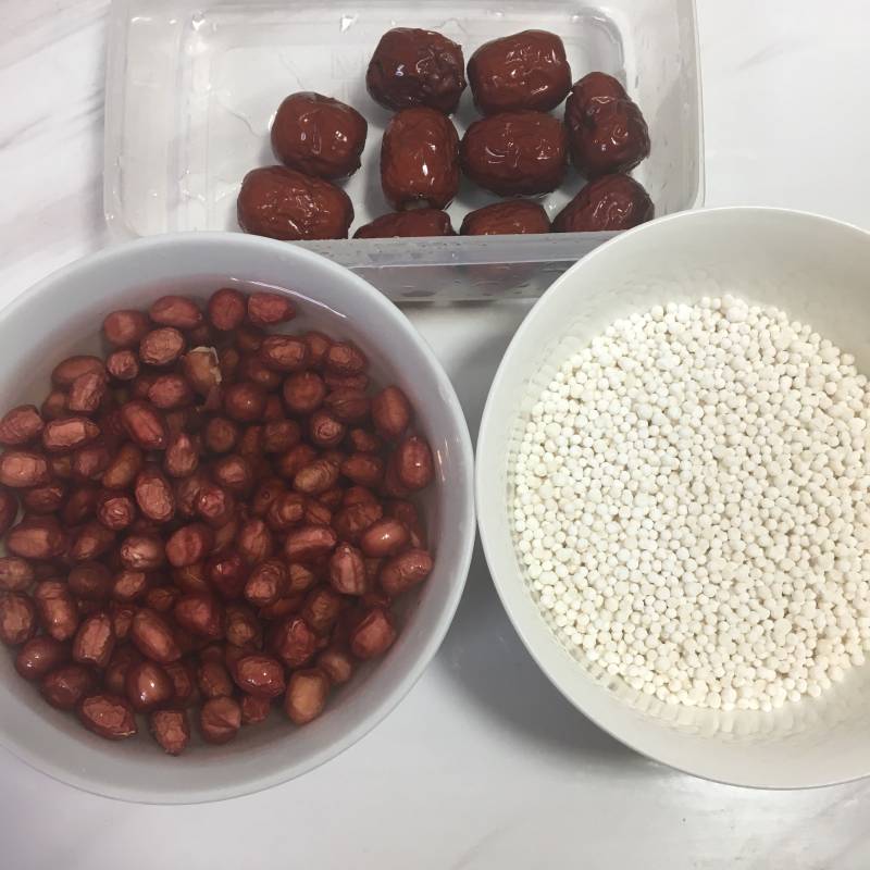 Steps for Cooking Sago Peanut and Red Date Soup