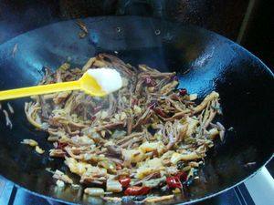 Steps for Sour Pickled Vegetable Stir-Fried Coral Mushroom