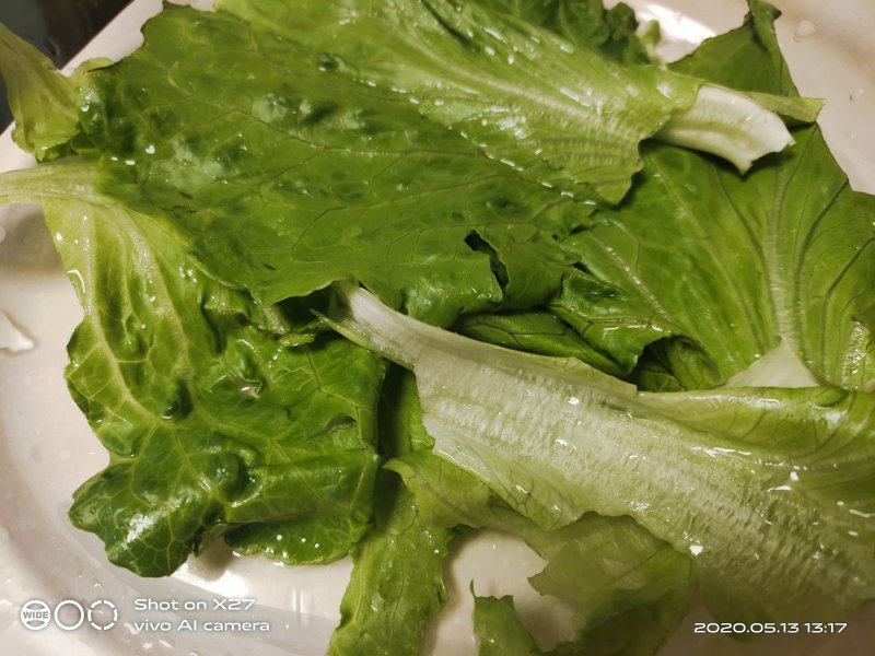 Steps for Making Black Grape Beef Salad