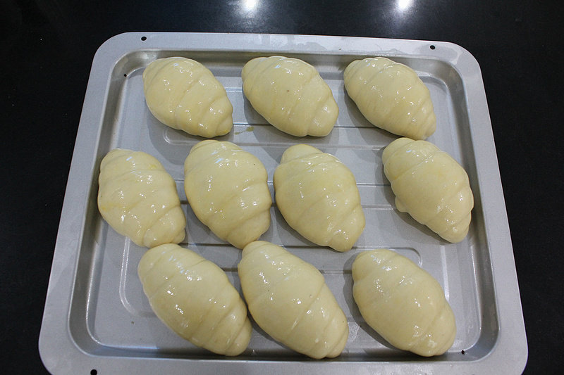 Steps for Making Yogurt Bread