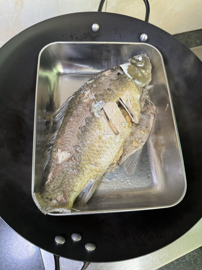 Steps for Cooking Cool Steamed Carp