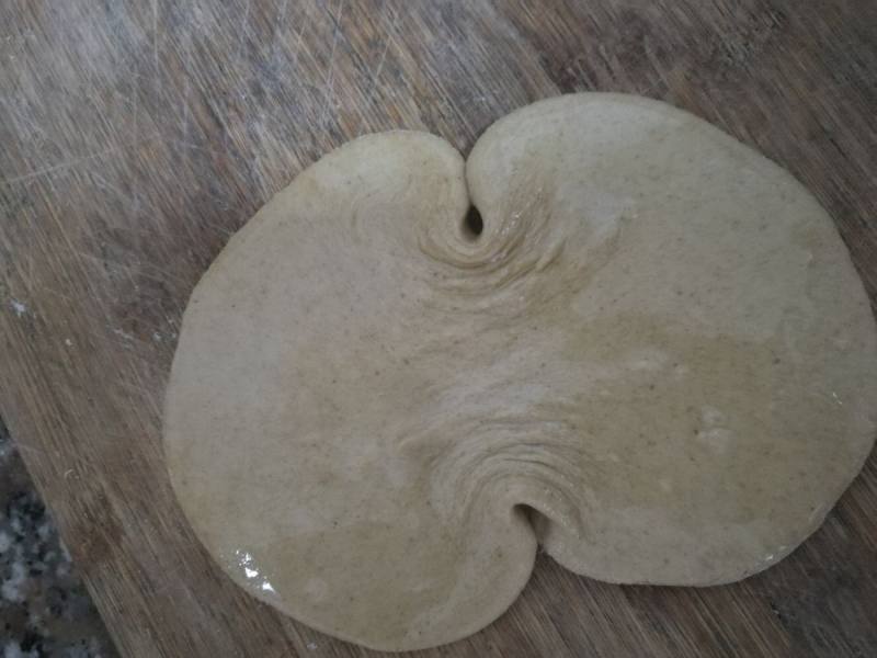 Steps for Making Whole Wheat Lotus Leaf Cake