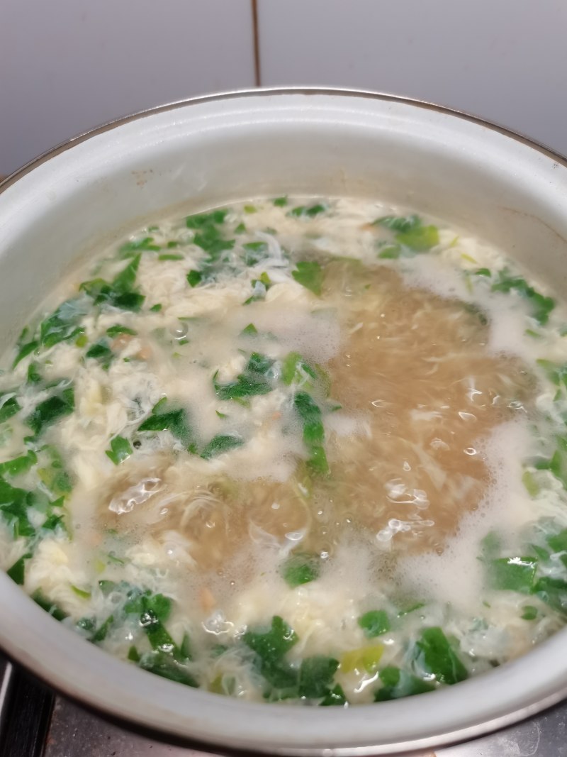 Steps for making Celery Leaf and Egg Soup