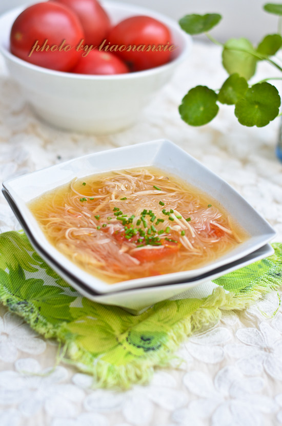 Xingbao Mushroom and Vermicelli Soup