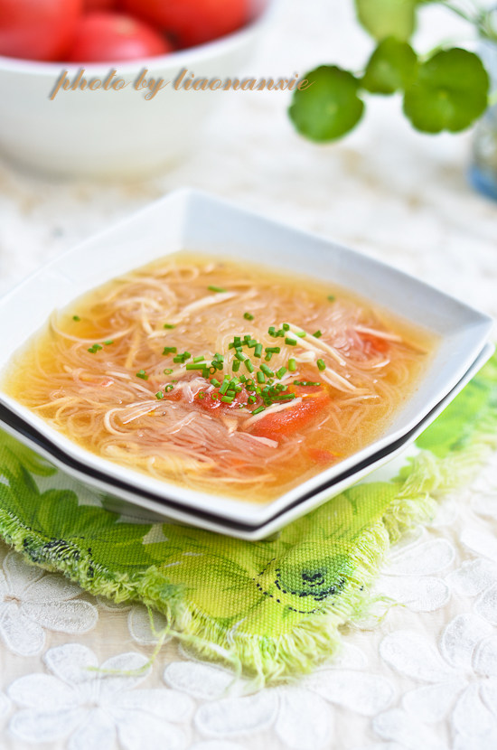 Xingbao Mushroom and Vermicelli Soup