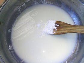 Steps for making milk pudding