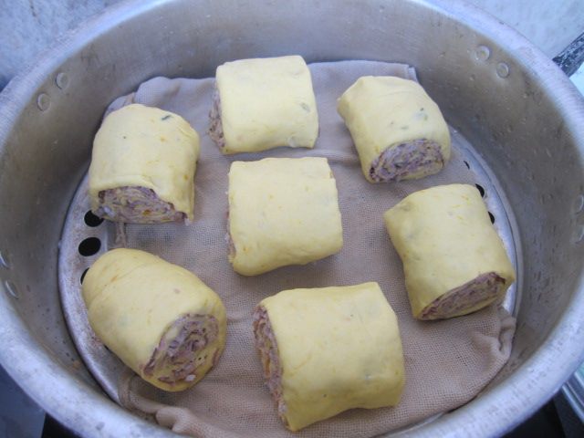 Steps for making Golden Pumpkin Meat Roll