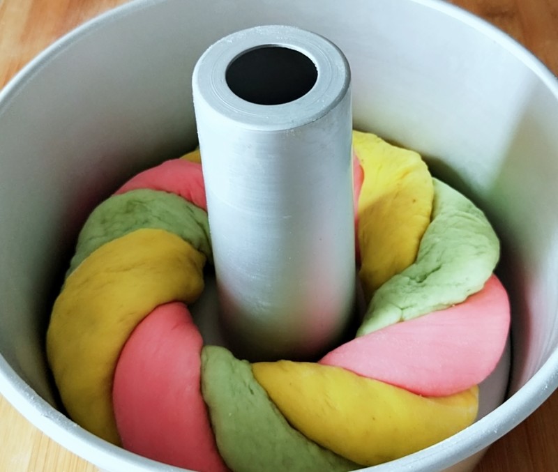 Steps for making Rainbow Vegetable Powder Bread