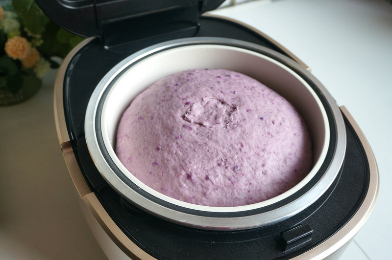 Steps for Making Purple Sweet Potato Steamed Cake