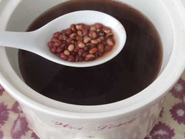 Steps to Cook Red Bean and Mung Bean Porridge