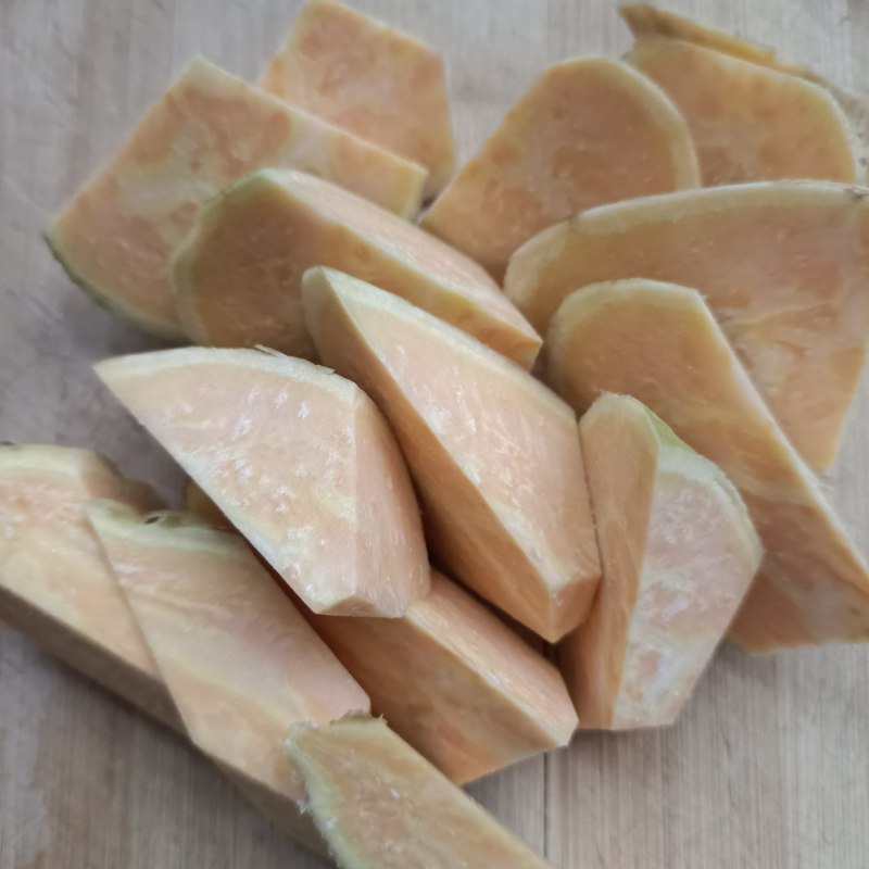 Steps for Making Sweet Potato and Tremella Sugar Soup