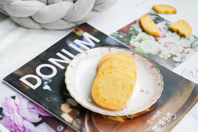 Salted Egg Yolk Cheese Cookies