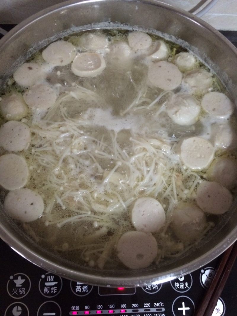 Enoki Mushroom Meatball Lean Meat Soup Cooking Steps