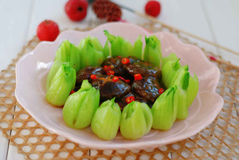 Stir-Fried Oyster Mushrooms with Oilseed Rape