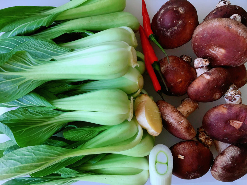 Stir-Fried Oyster Mushrooms with Oilseed Rape - Step by Step