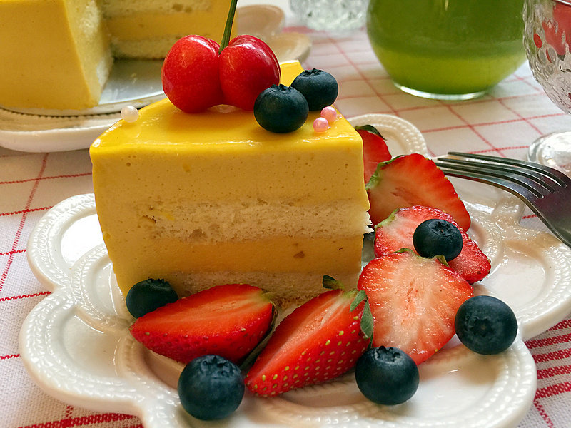 Steps for Making Six-Inch Mango Mousse