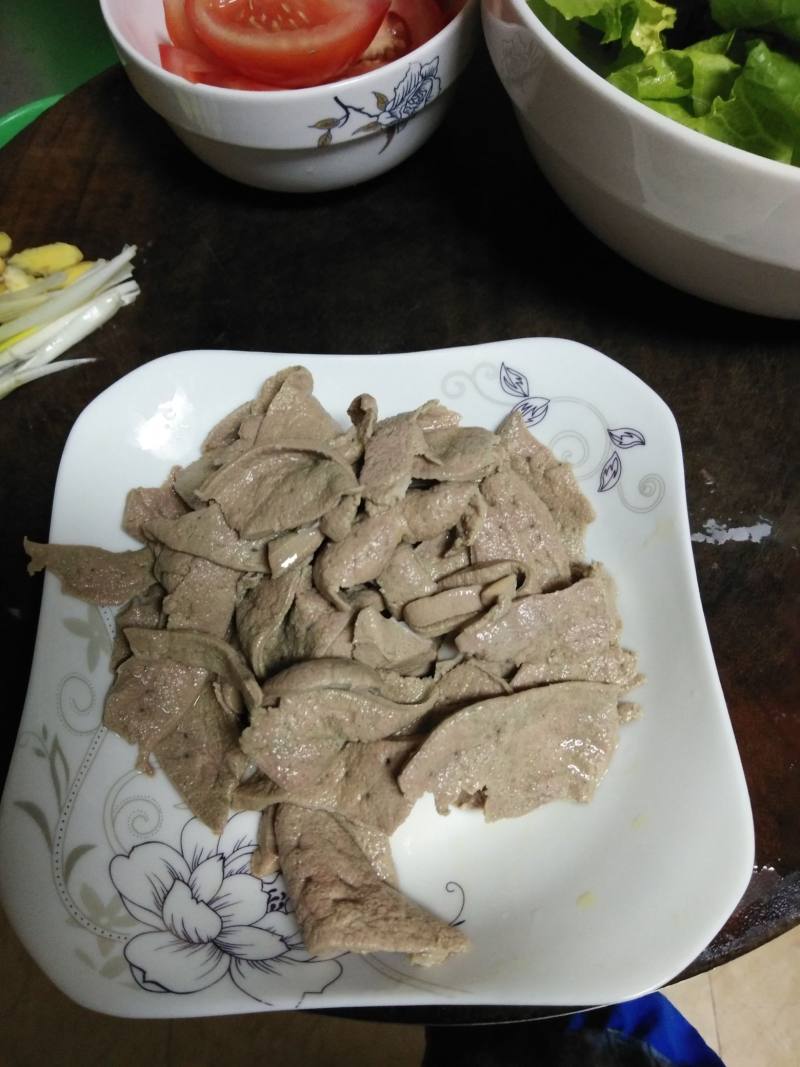 Steps for Making Pork Liver Soup (How to Remove the Fishy Smell of Pork Liver)