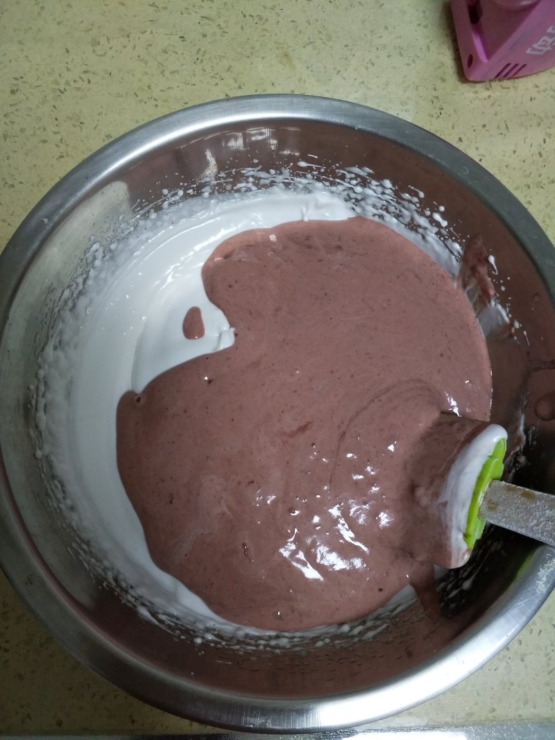 Steps to make the Bloody Red Velvet Cake