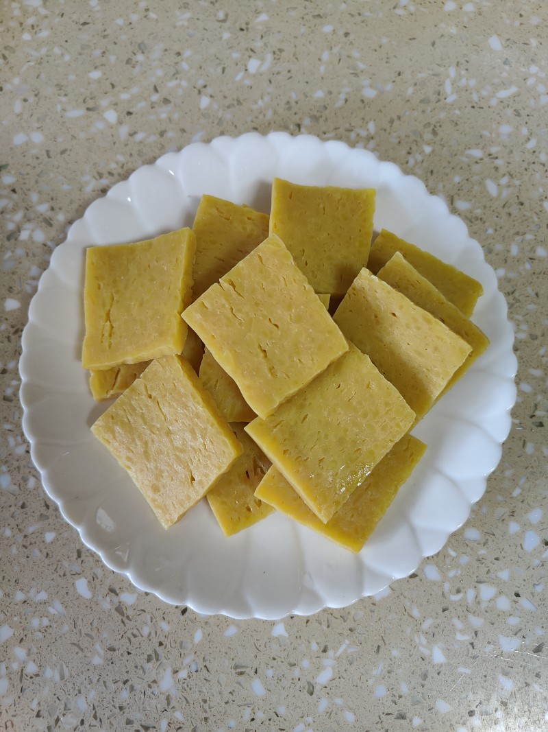 Steps for making Minced Pork with Yellow Rice Dumplings