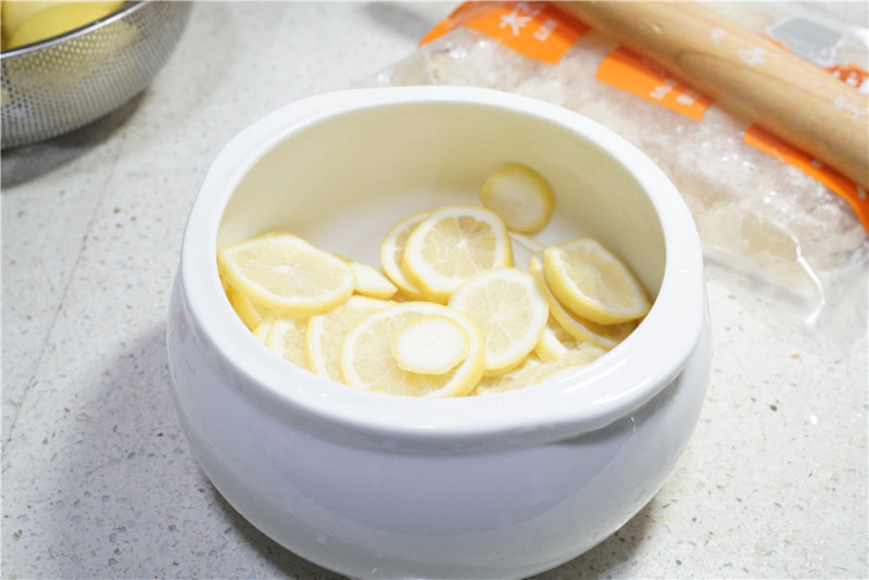 Steps for Making Chuanbei Lemon Paste