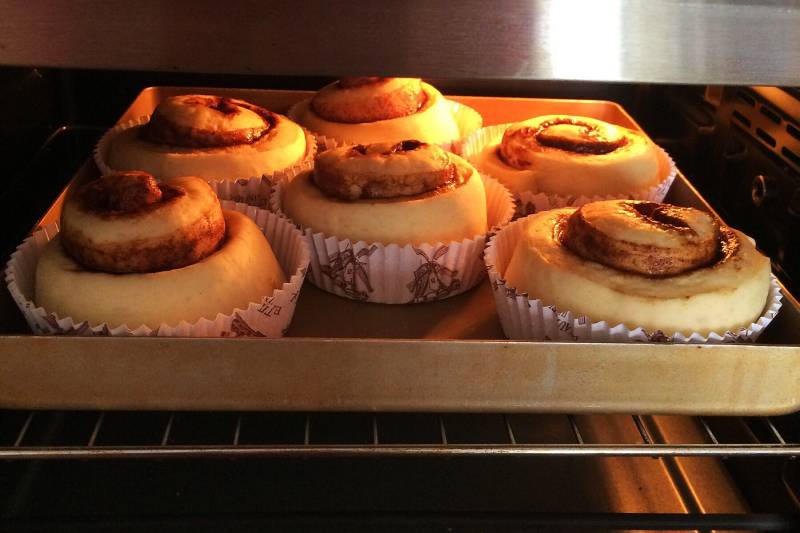 Steps for Making Cinnamon Brown Sugar Bread Rolls