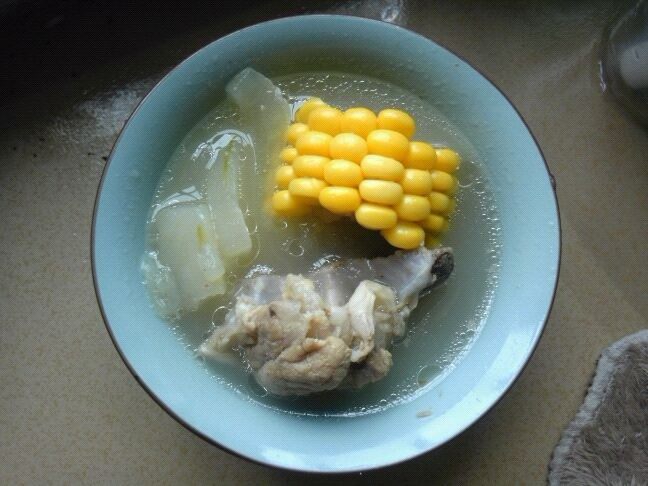 Easy-to-Cook and Healthy Tube Bone Corn and Winter Melon Soup with Original Flavor by Just Adding Water and Salt