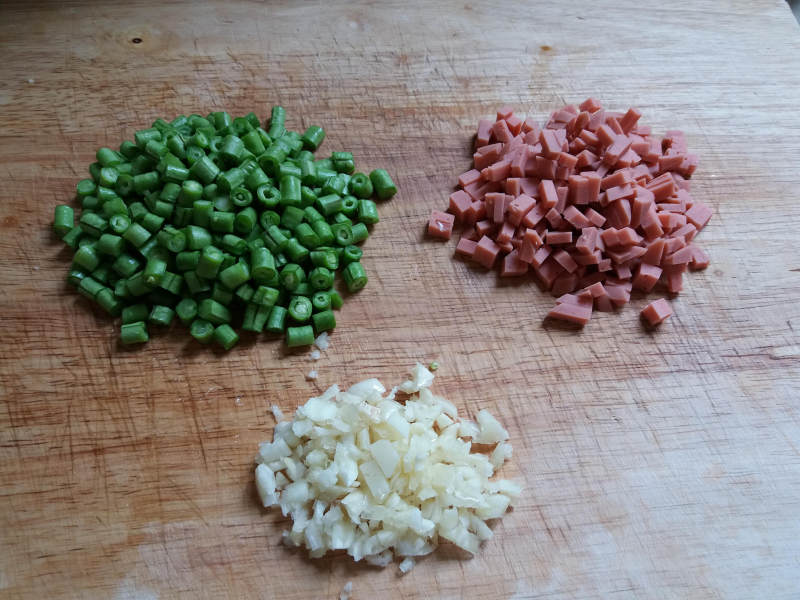 Steps for Making Olive Vegetable and Egg Fried Rice