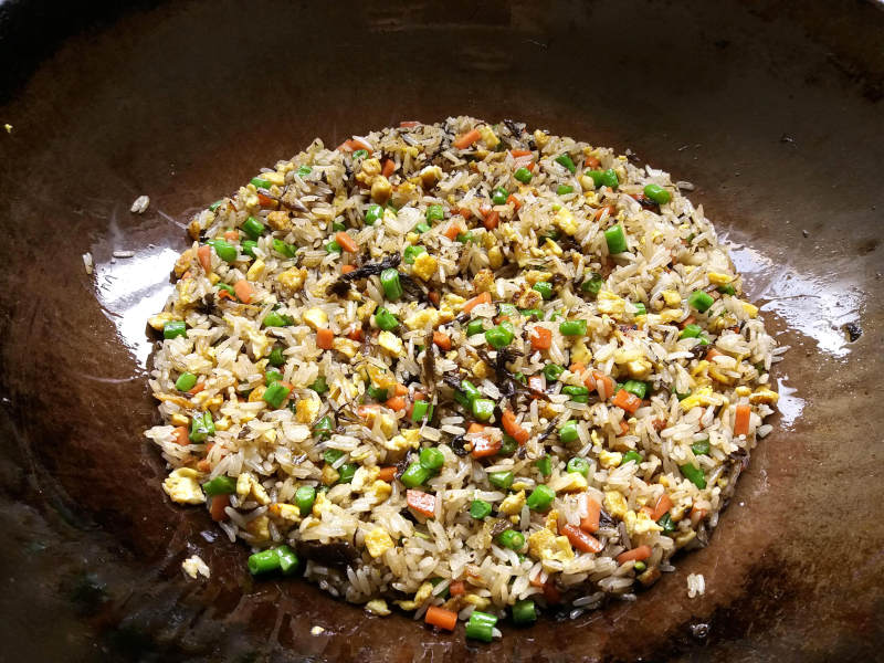 Steps for Making Olive Vegetable and Egg Fried Rice