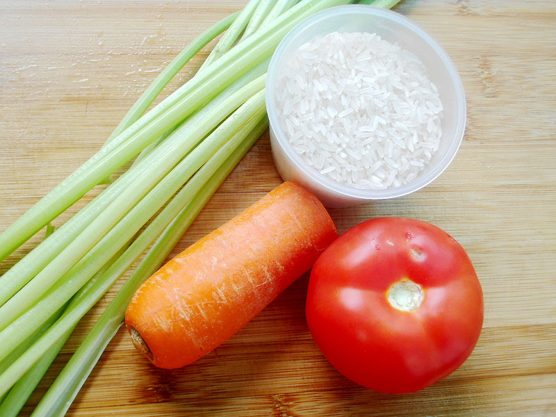 Steps to Make Carrot and Celery Congee