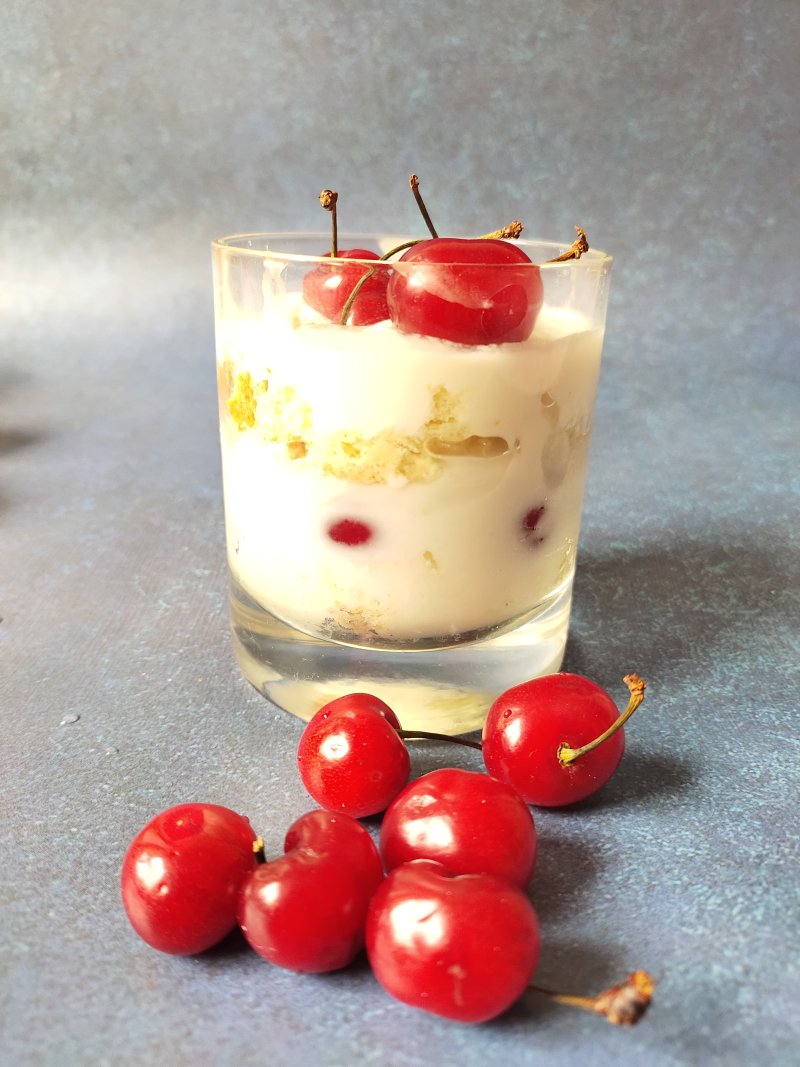 Steps for making Yogurt Cherry Mixed Cake