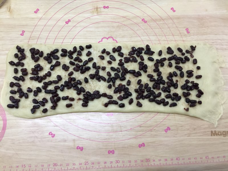 Step-by-Step Instructions for Making Black Diamond Honey Red Bean Toast