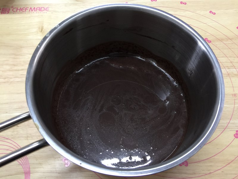 Step-by-Step Instructions for Making Black Diamond Honey Red Bean Toast