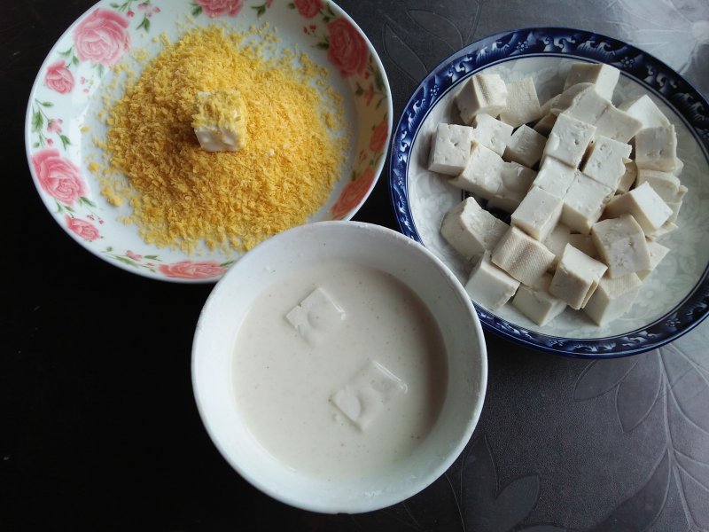 Steps for Making Crispy Tofu