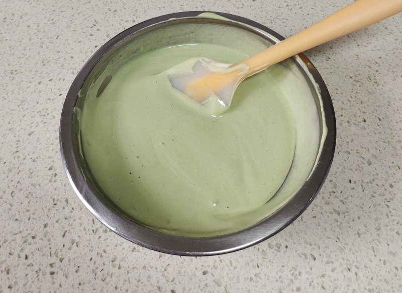 Steps for Making Matcha Art Steamed Cake