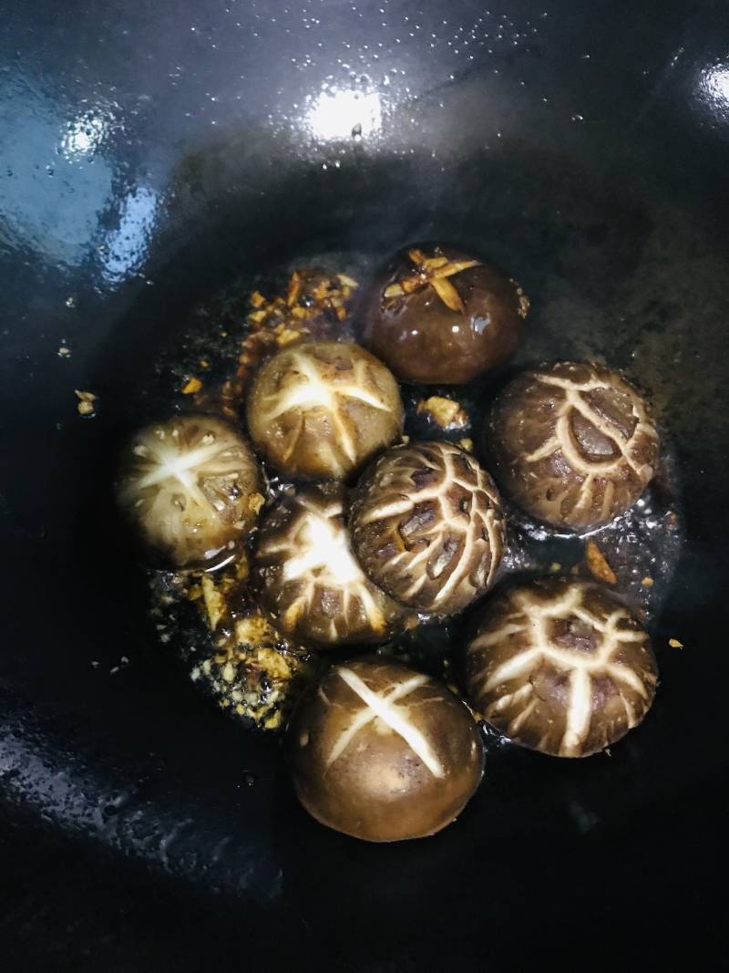 Steps for Cooking Shiitake Mushroom and Baby Bok Choy