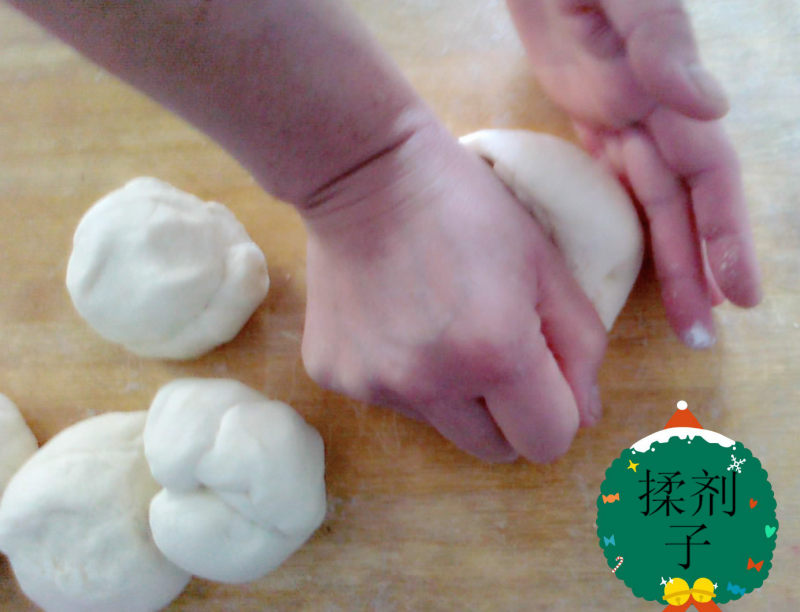 Steps for Making Flower Bread