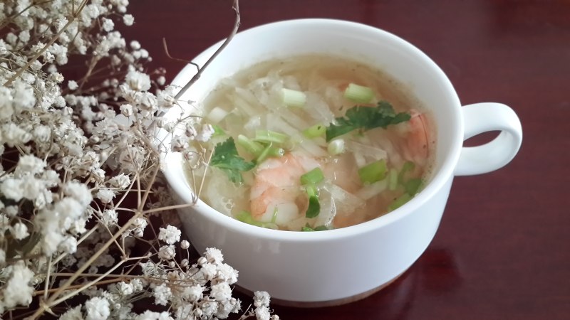 Clear Lung Shrimp and Radish Soup