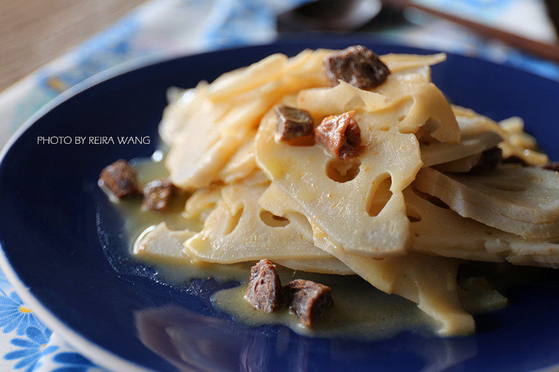 Steps to make Plum Lotus Root Slices