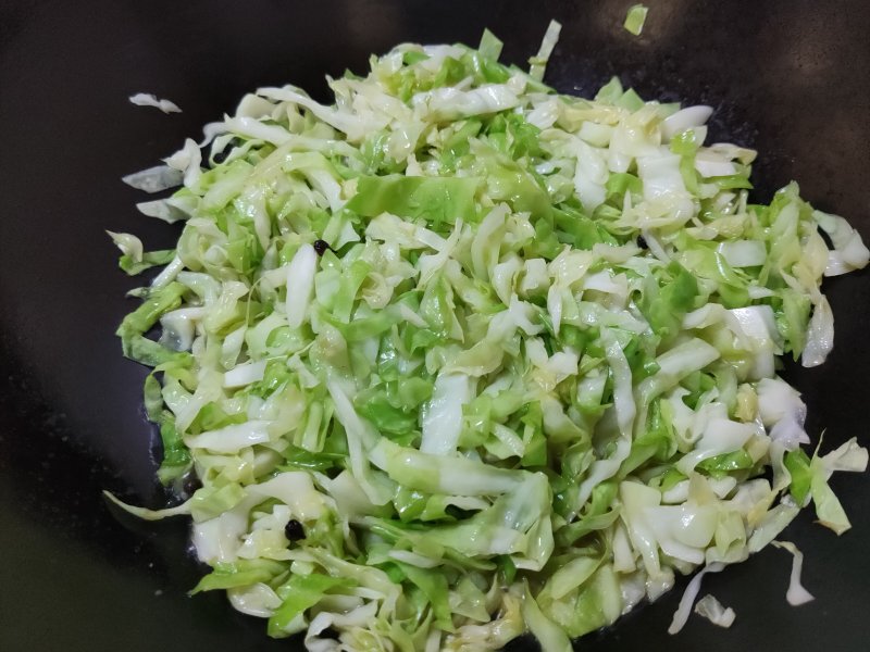 Steps for Stir-fried Round Cabbage