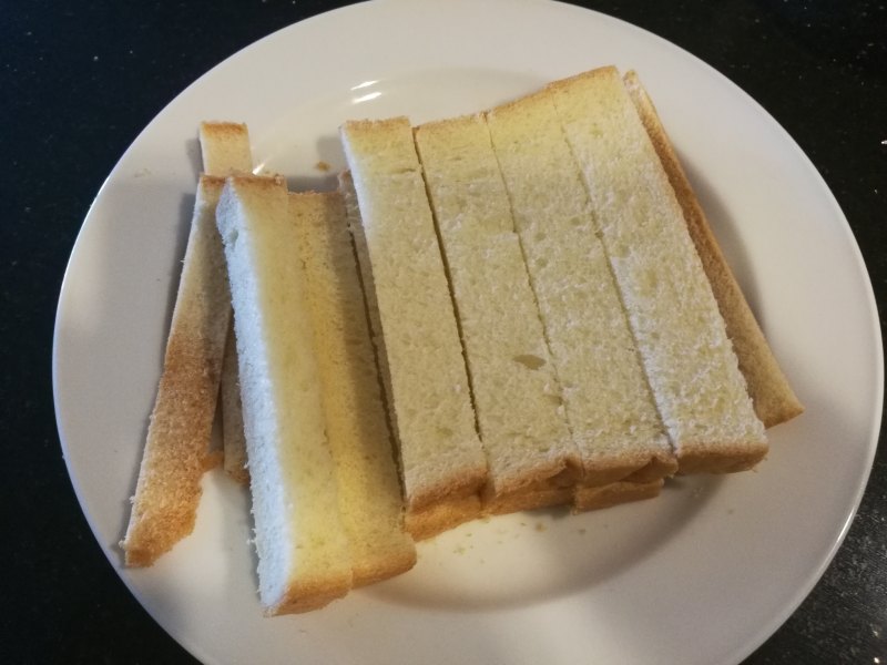 Steps for Making Garlic Toast Sticks