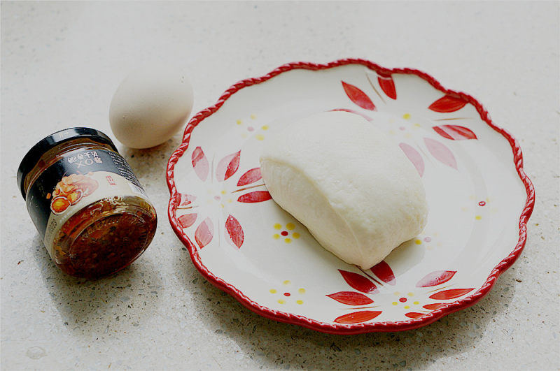 Steps for Making Golden Steamed Bun