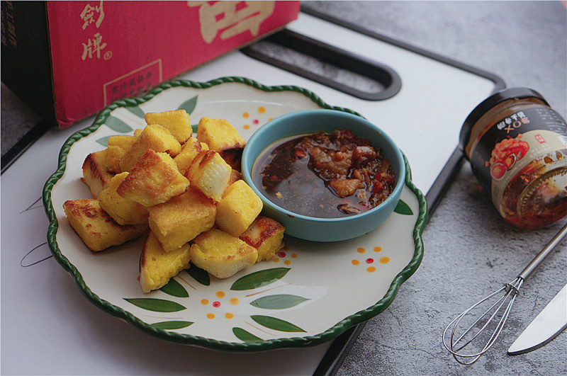 Steps for Making Golden Steamed Bun