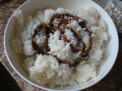 Satisfying with an Extra Bowl - Shiitake Mushroom Tea-infused Soy Sauce Fried Rice Cooking Steps